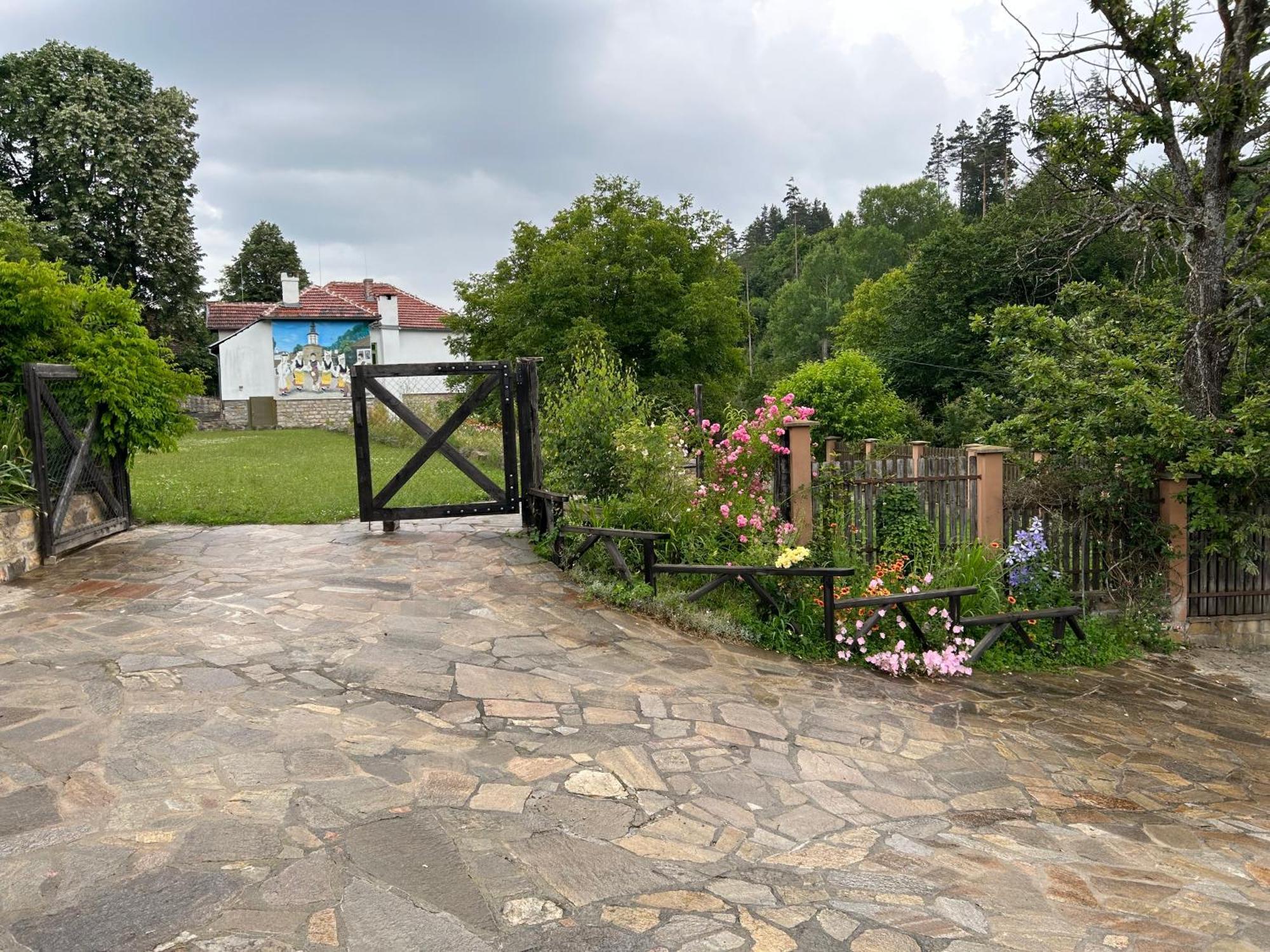Agriturismo Hidden Paradise Villa Tryavna Exterior photo